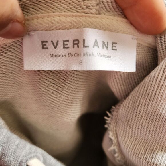 Everlane Hoodie Womens Small Grey Cropped Oversized 100% Human Typography - Picture 3 of 7